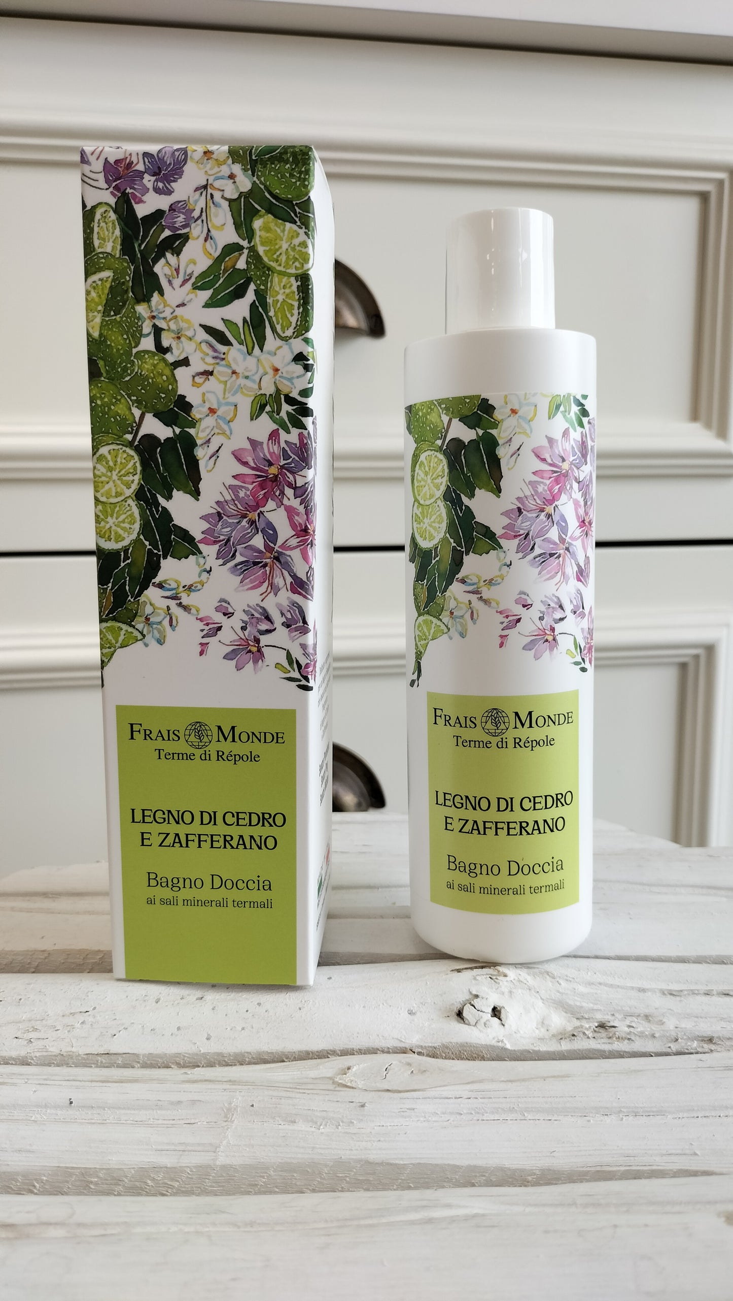 LEGNO DI CEDRO E ZAFFERANO Bagnodoccia termale