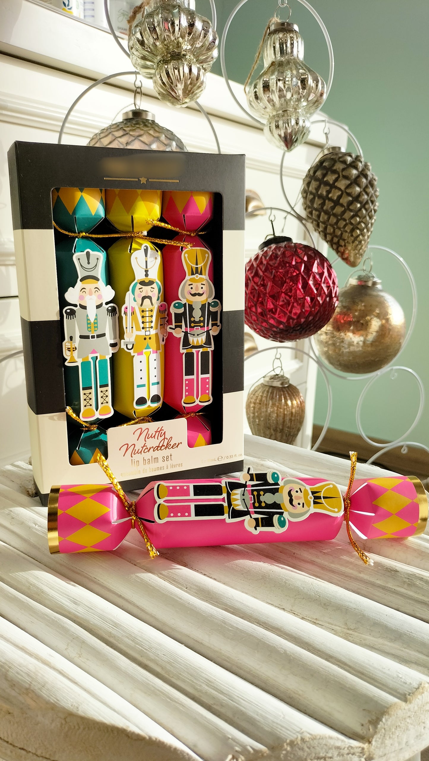 NUTTY NUTCRACKER set labbra