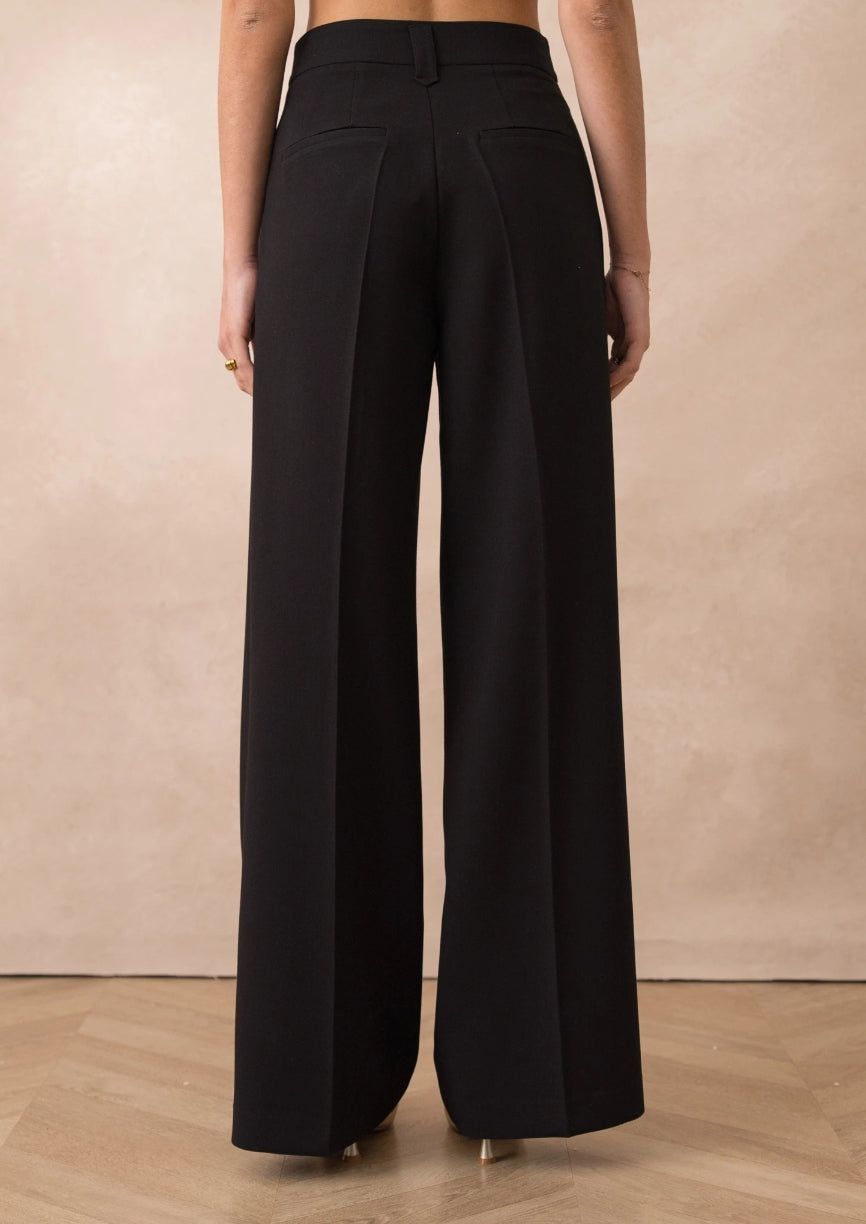Pantaloni aura