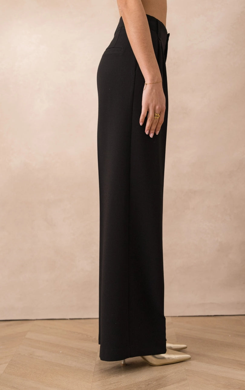 Pantaloni aura