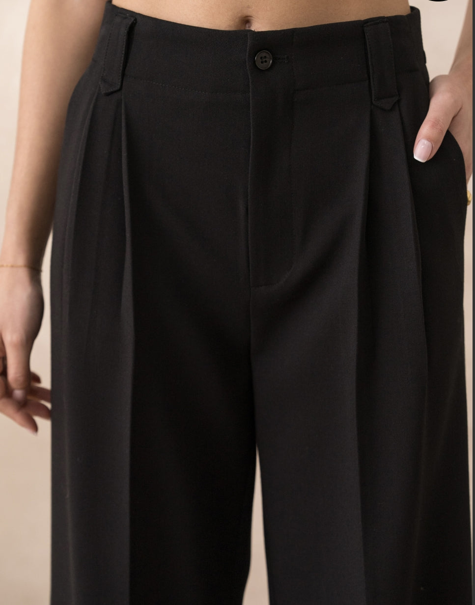 Pantaloni aura